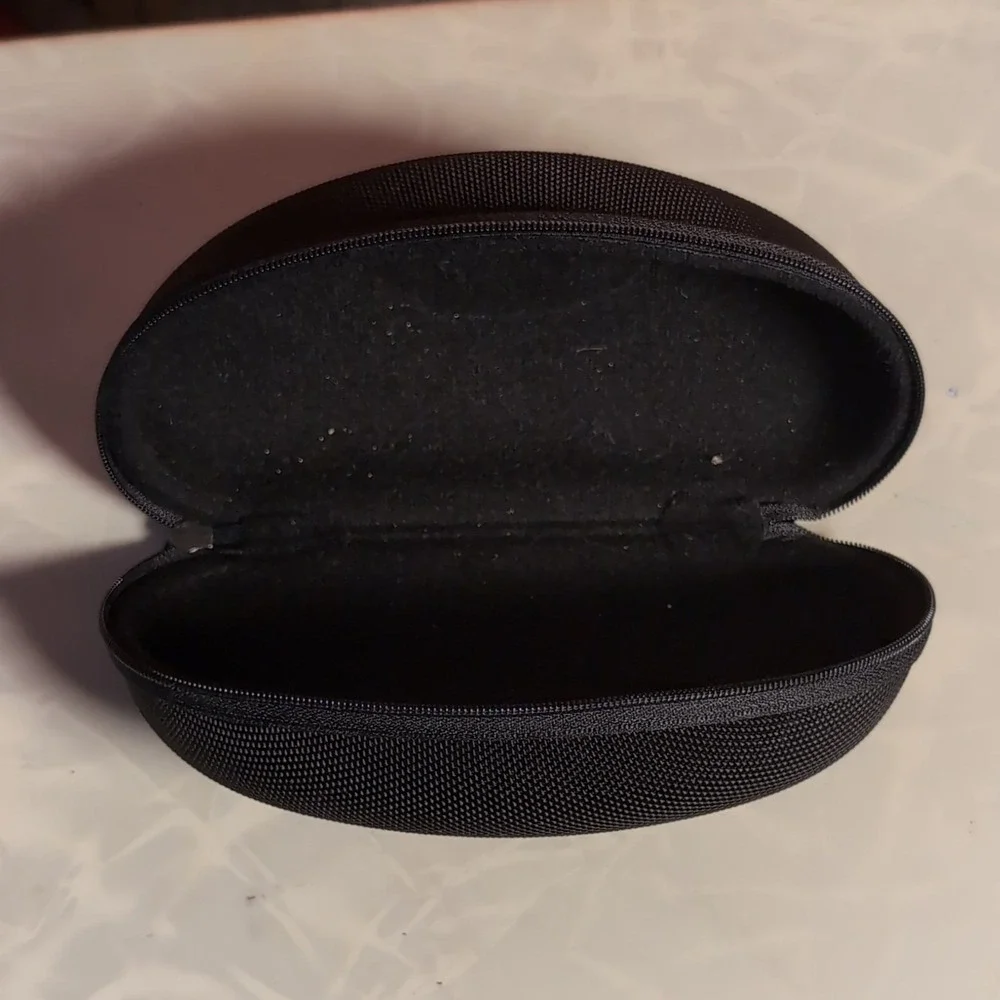Oakley Clamshell Eyewear Case Black Hard Shell Zipper Glasses Sunglasses